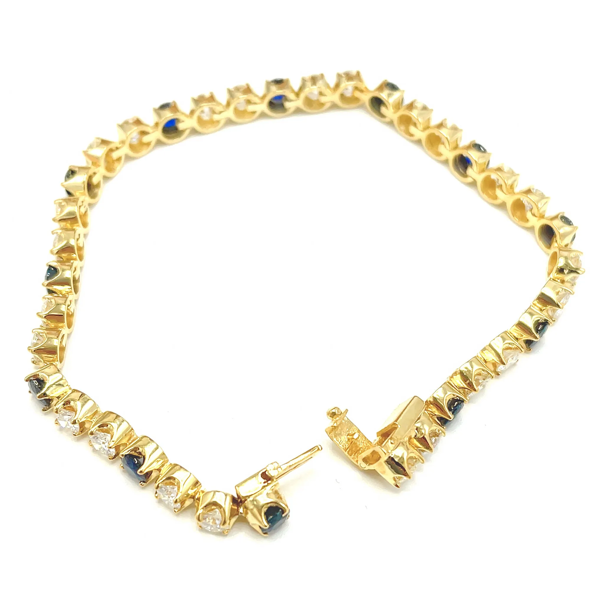 Classic Diamond & Sapphire Tennis Bracelet in 18k Gold