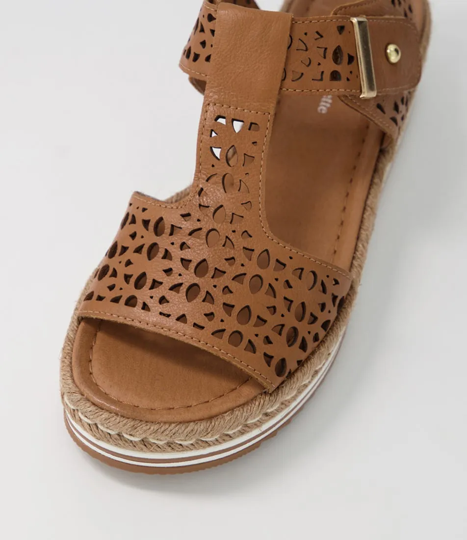 DJANGO & JULIETTE Amarya Dark Tan Leather Sandals