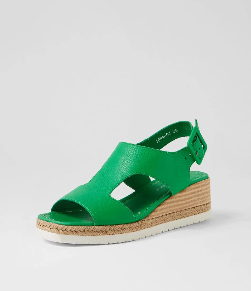 DJANGO & JULIETTE Ippa Bright Emerald Leather Sandals