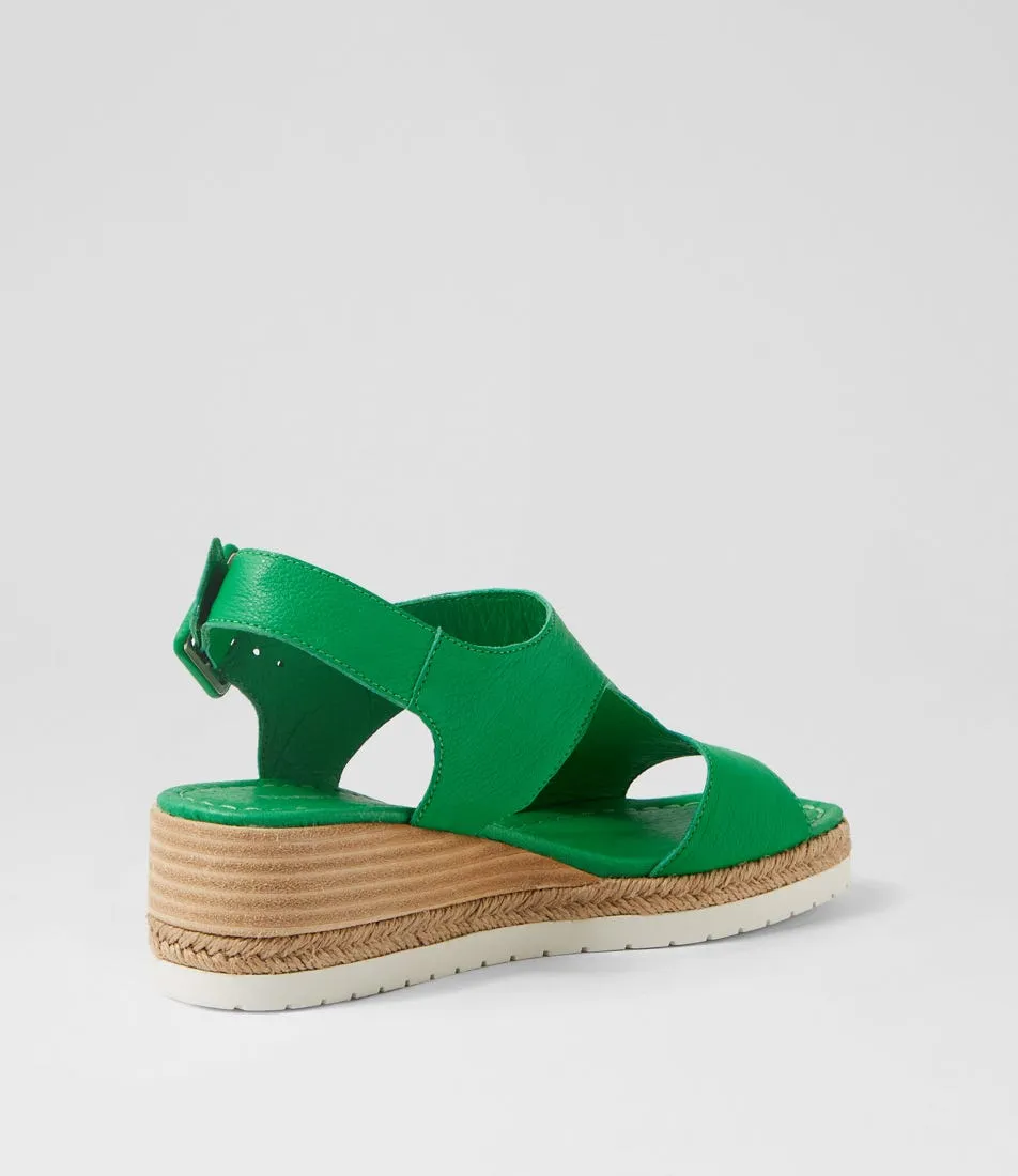 DJANGO & JULIETTE Ippa Bright Emerald Leather Sandals