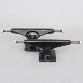 Krux 8 Standard Skateboard Trucks Black