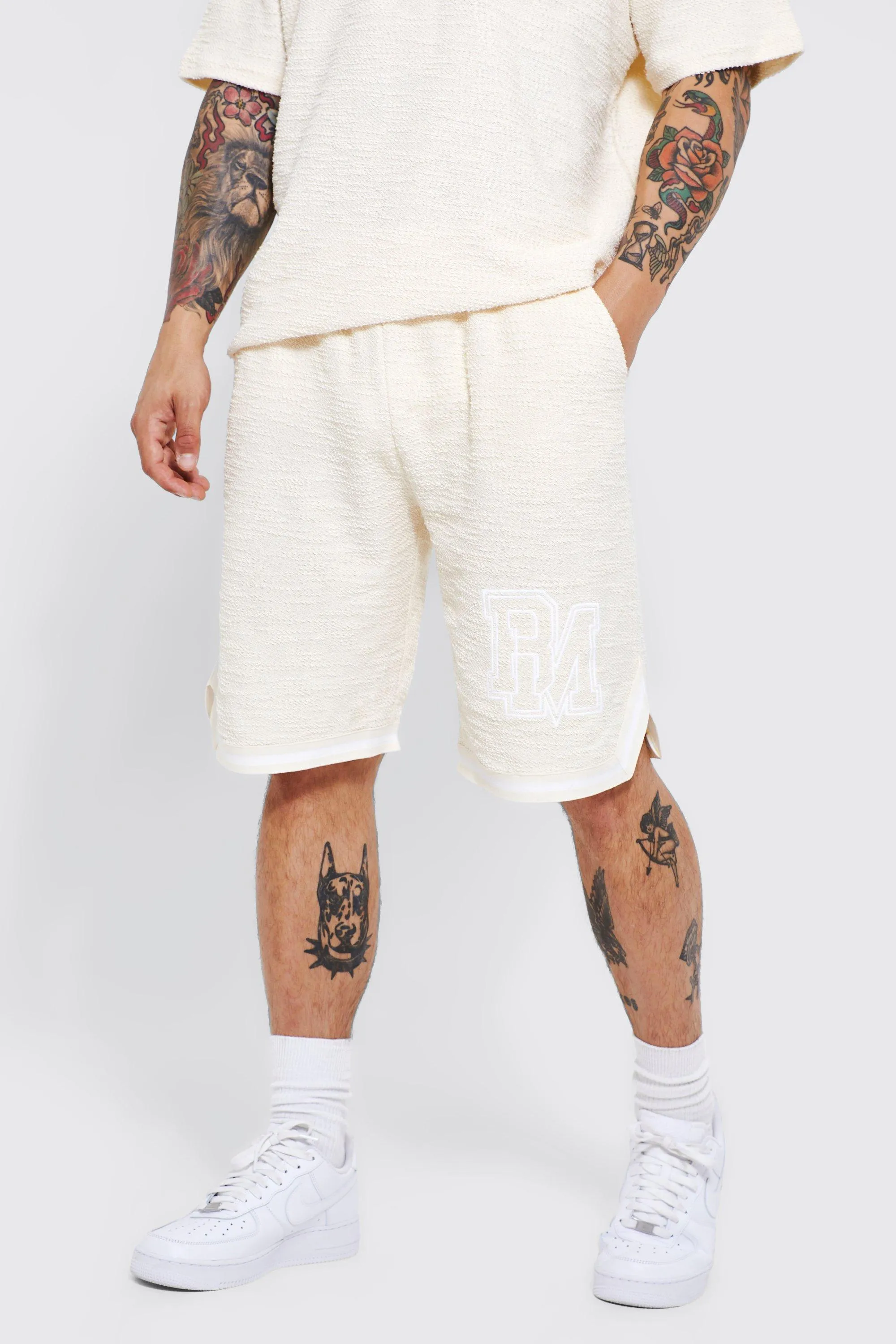 Loose Fit Long Length Basketball Textured Short | boohooMAN UK