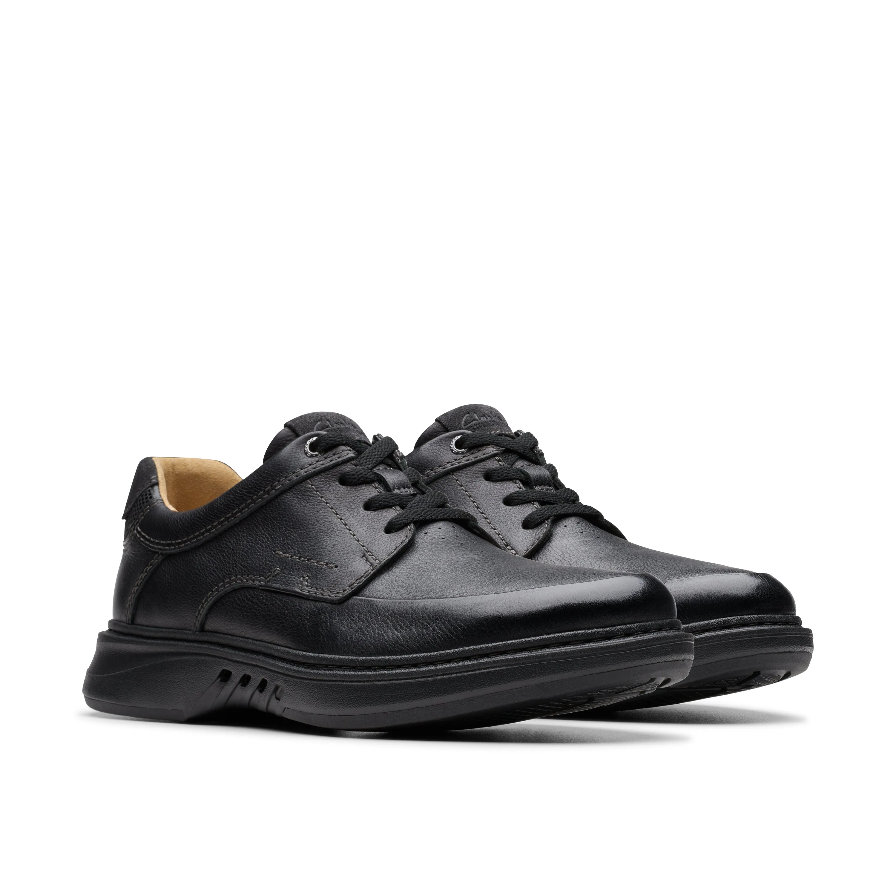 Men's Clarks Un Briley Lace Color: Black