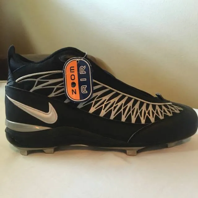 New Vintage Nike Baseball Cleats size 13