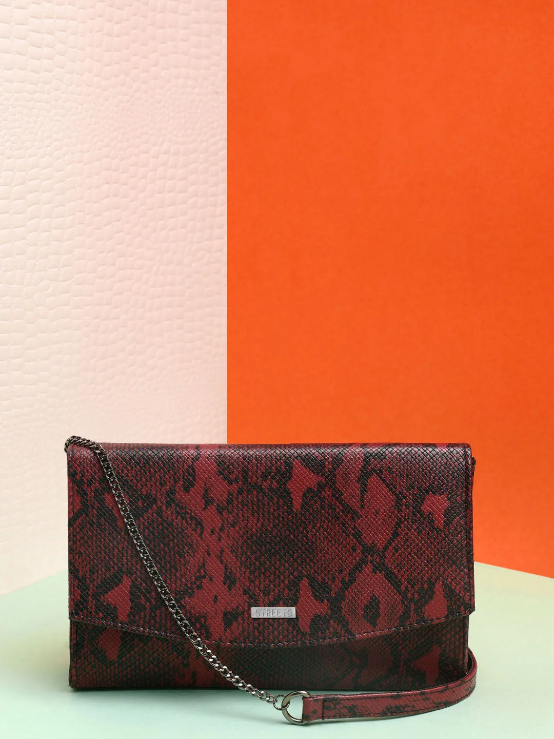 Red Snake Clutch