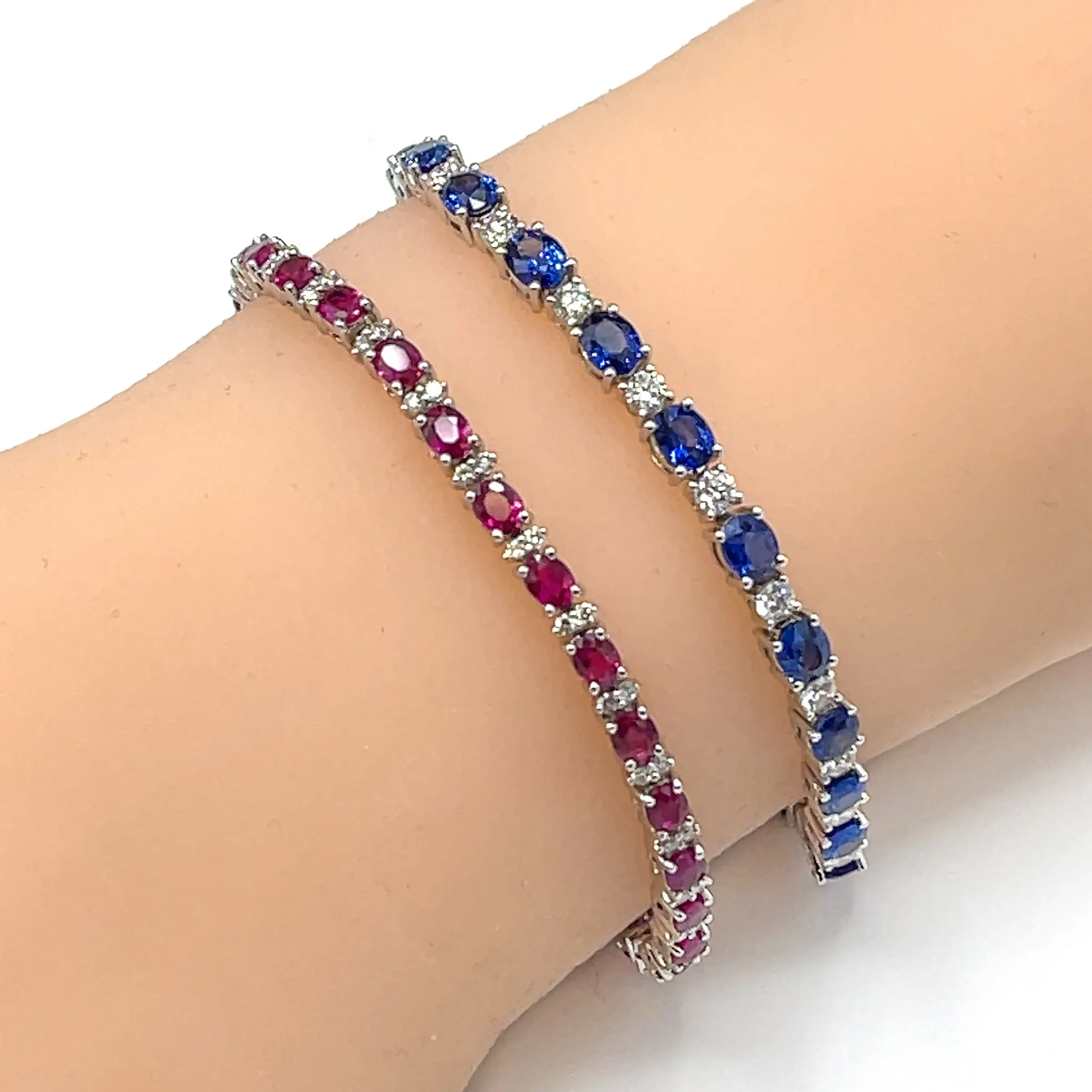 Sparkling 18k White Gold Sapphire and Diamond Tennis Bracelet